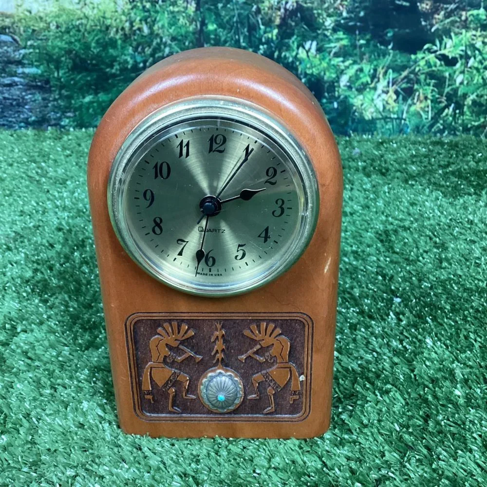 Southwestern Kokopelli Desk Clock Conche Detail